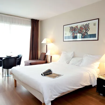 Lejlighedshotel Adagio Access Tour Eiffel St Charles Paris